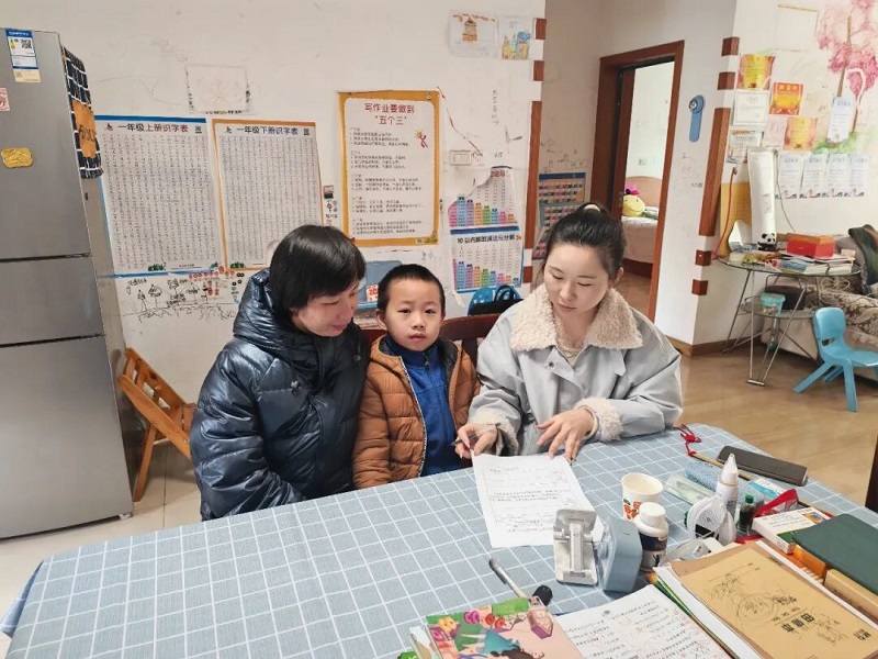 �����ҷ�ůͯ�� ��Уͬ�Ļ��ɳ���������ʵ��Сѧ���١���ʦ����ҡ����ʵ